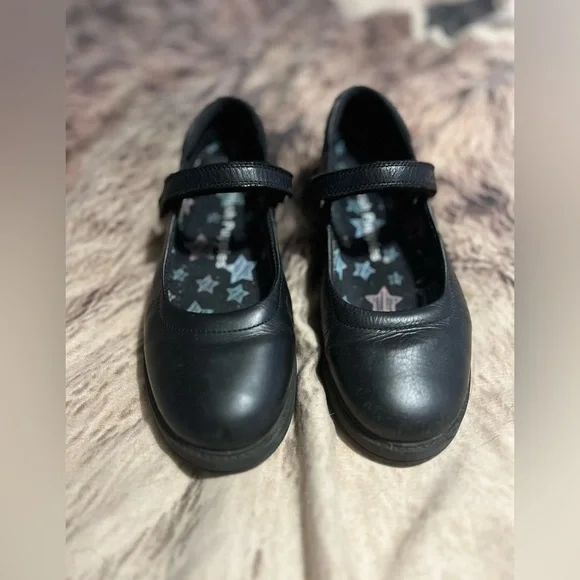 Hush puppies size 3 school shoes - Picture 3 of 5